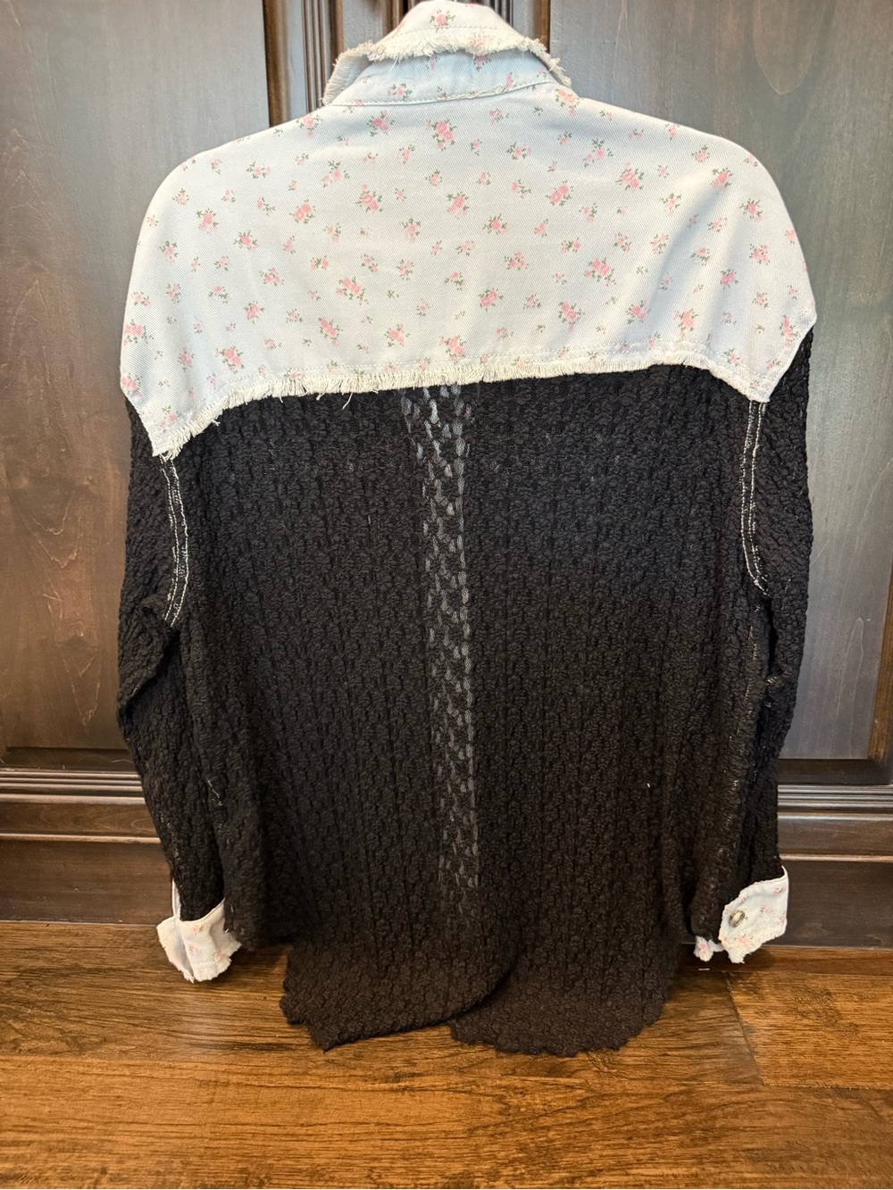 POL Black Textured Button-Down with Light Blue Floral Trim - Picture 7 of 11